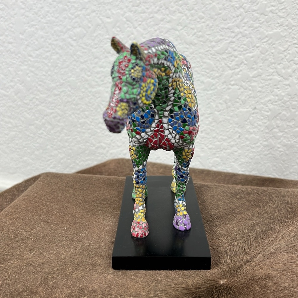 The Trail of Painted Ponies Caballo Brillante 1456 Horse Mosaic Bead Sculpture - Picture 3 of 6